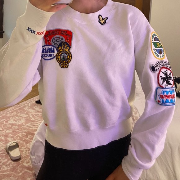 Riley Sweatshrit - Picture 5 of 6